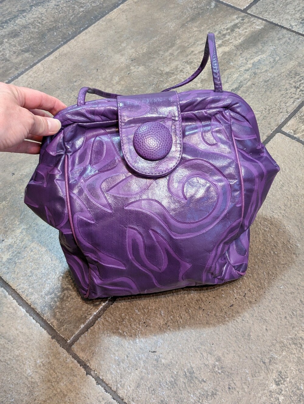 Mimo Sacs Vintage Leather Frame Embossed Chic Romantic Clutch/Crossbody Bag 💜